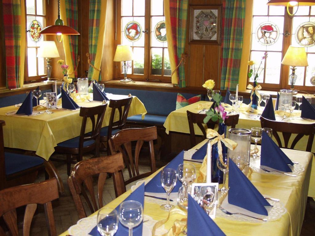 האסלאך אים קינזיגטאל Gasthaus Storchen Hellas חדר תמונה