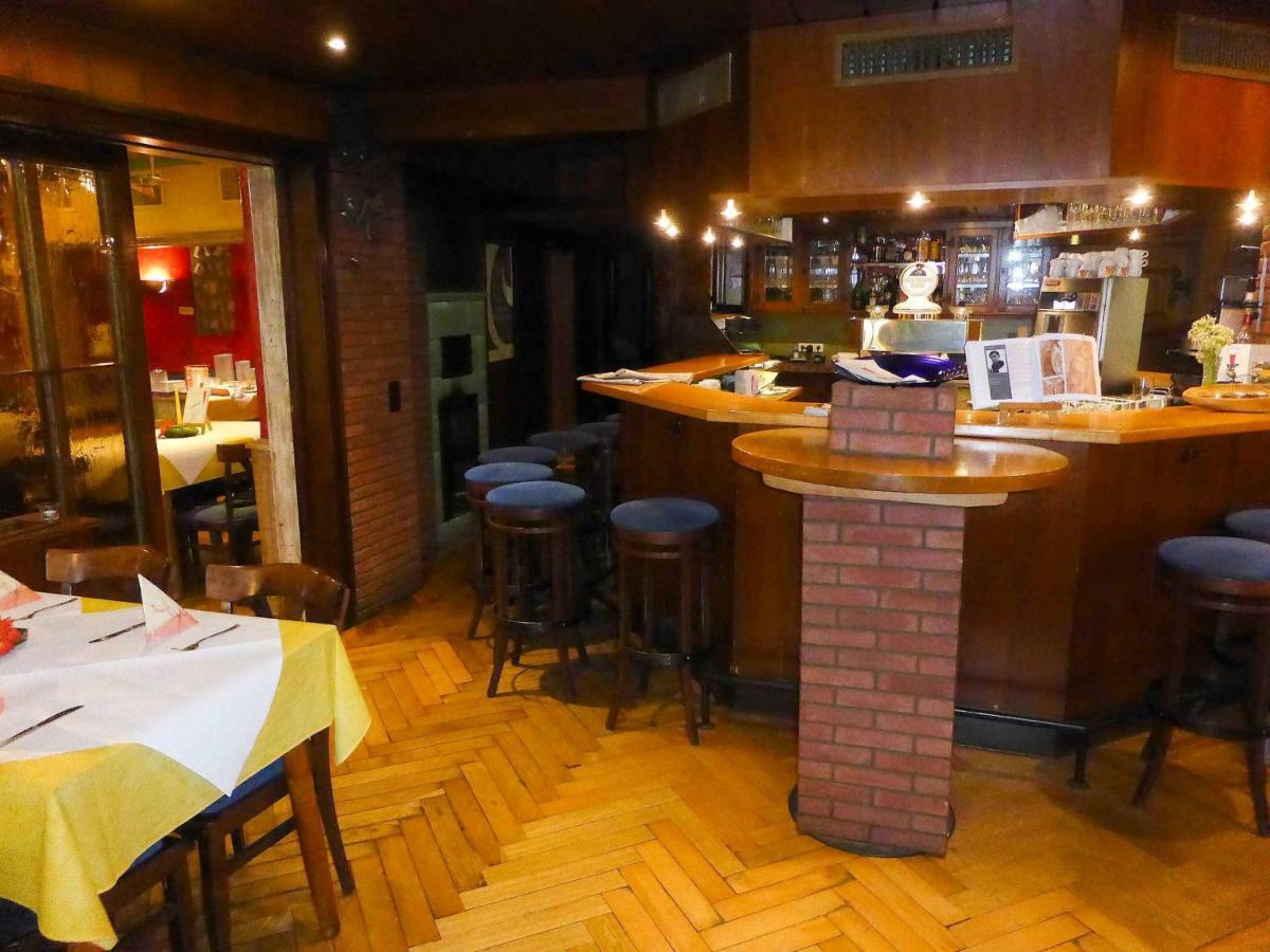 האסלאך אים קינזיגטאל Gasthaus Storchen Hellas מראה חיצוני תמונה